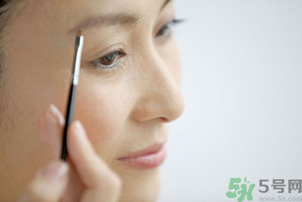眉毛淡是種怎樣的體驗(yàn)？眉毛淡是什么原因？