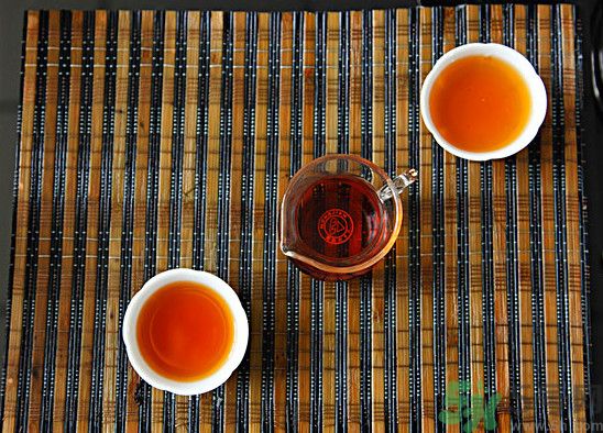 茉莉花綠茶加苦瓜能減肥嗎？茉莉花和苦瓜泡水喝嗎？
