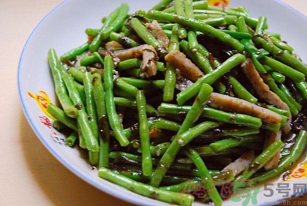 豆角沒熟可以吃嗎？吃沒熟的豆角會中毒嗎？