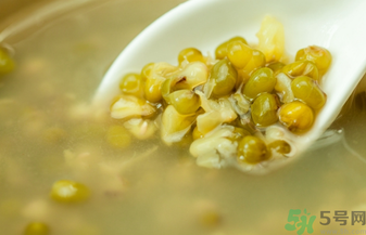 皮膚過敏能吃綠豆嗎？皮膚過敏能不能喝綠豆湯？