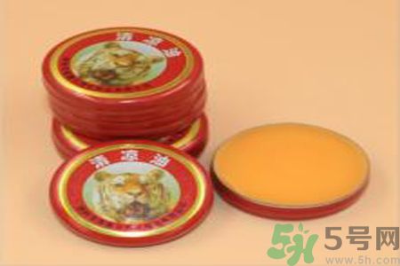 清涼油可以去痘痘嗎？清涼油怎么去痘痘？