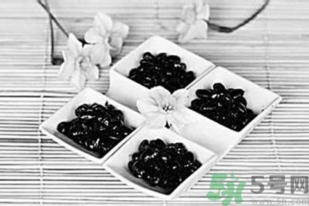 黑豆可以和牛奶一起煮嗎？黑豆和牛奶可以一起吃嗎？
