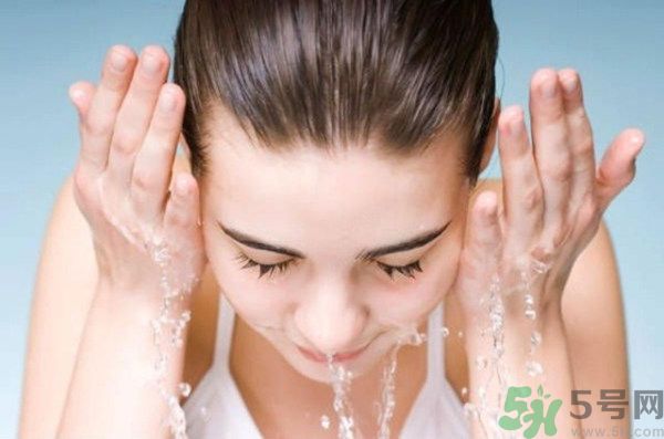 海鈺珍珠海藻柔膚水怎么樣？海鈺珍珠海藻柔膚水好用嗎？