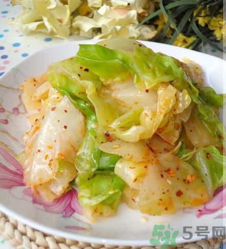 包菜可以生吃嗎？包菜可以涼拌嗎？