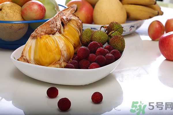 吃楊梅過敏怎么辦？楊梅過敏癥狀有哪些？
