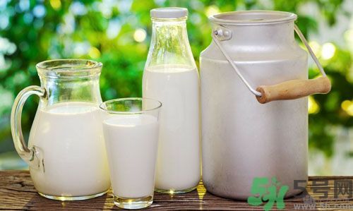 西瓜能和牛奶一起吃嗎？西瓜和牛奶一起吃好嗎？
