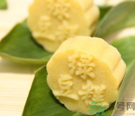 吃綠豆糕可以喝酸奶嗎？吃綠豆糕喝酸奶好不好？