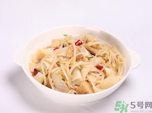 吃消炎藥還能吃涼皮涼面嗎？吃消炎藥吃涼皮會怎么樣？