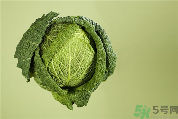 包菜外面爛了還能吃嗎？包菜里面有花可以吃嗎？