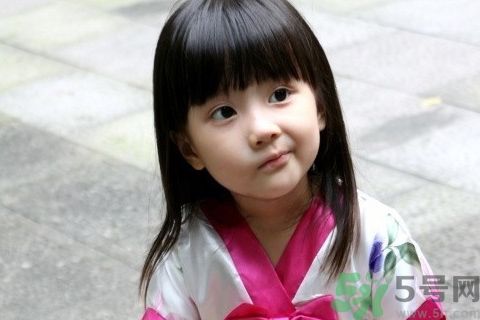 幼童屁股長出尾巴的原因是什么？孕婦缺什么幼童屁股長出尾巴？
