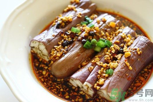茄子皮有什么功效？茄子皮的功效是什么？
