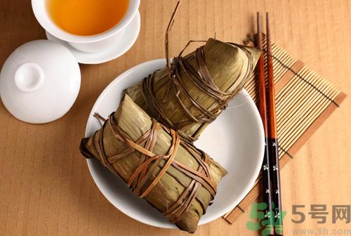 吃粽子可以吃龍蝦嗎？粽子可以和龍蝦一起吃嗎？
