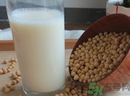 吃山竹可以喝豆漿嗎?山竹能和豆漿一起吃嗎?