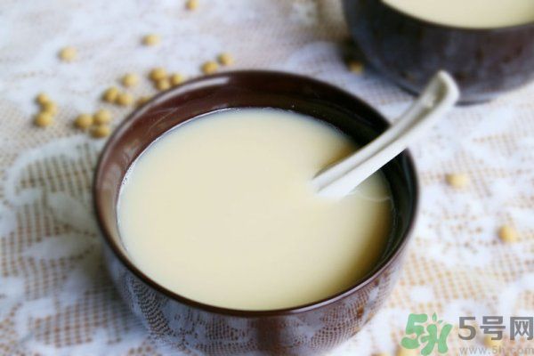 吃山竹可以喝豆漿嗎?山竹能和豆漿一起吃嗎?