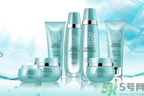 中學(xué)生可以用化妝品嗎？中學(xué)生用化妝品好嗎？