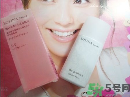 蘇菲娜sofina防曬霜哪款好用？sofina防曬白蕾絲藍蕾絲區別