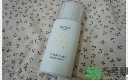 蘇菲娜sofina防曬霜哪款好用？sofina防曬白蕾絲藍蕾絲區別