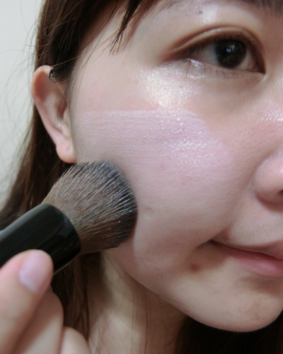 美寶蓮夢幻奇跡控油透潤持妝乳怎么樣？好用嗎？