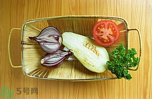 白茄子能治雀斑嗎？白茄子可以祛斑嗎？