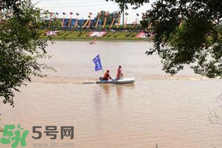 游泳喝到污水了怎么辦？游泳喝到臟水了會怎樣？