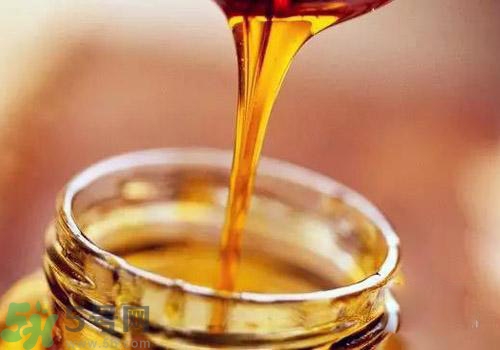 蜂蜜放久了可以吃嗎？蜂蜜放久了吃了會怎樣？