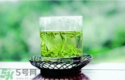 喝蓮子心能減肥嗎？蓮子心泡茶喝能減肥嗎？