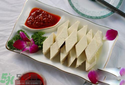 腎結石可以吃豆腐嗎？腎結石吃豆腐好嗎？