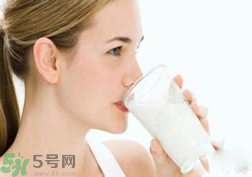 羊奶是酸性還是堿性？羊奶是堿性嗎？