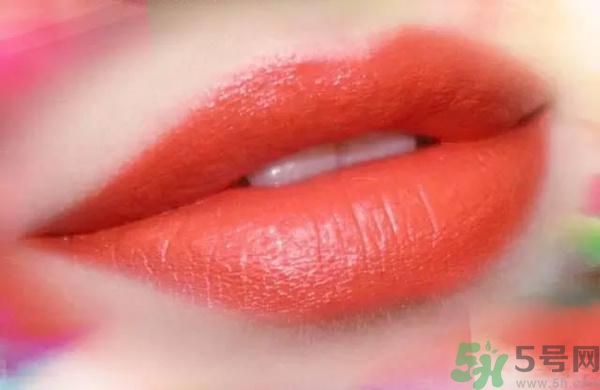 怎么選擇適合自己的口紅顏色？口紅顏色怎么選？