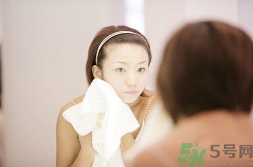 脫妝是什么原因？什么情況下容易脫妝？
