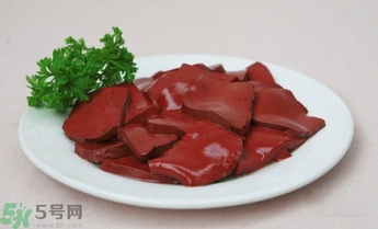 做完手術(shù)可以吃豬血嗎？手術(shù)后可以吃豬血嗎？