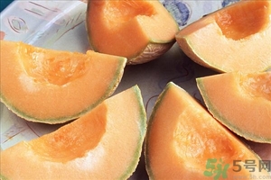 香瓜瓤籽可以吃嗎？香瓜皮能吃嗎？