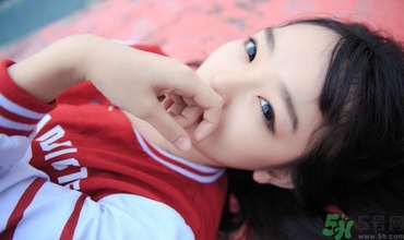 12歲女孩性早熟怎么辦？還會長高嗎？