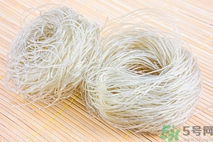 米線和米粉有什么區別？米粉要泡多久才能炒？