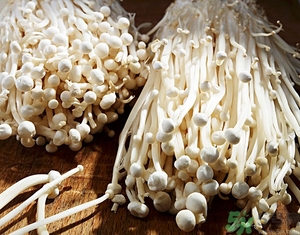 致癌金針菇怎么鑒別？如何選購金針菇？
