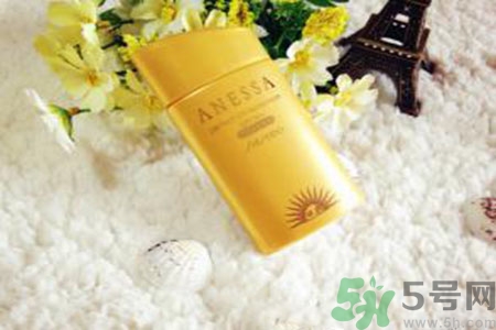 安耐曬適合什么膚質？安耐曬防曬霜適合敏感肌膚嗎？
