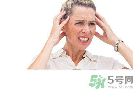 女人濕氣重的癥狀有哪些？女人濕氣重有什么表現？