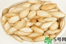 吃南瓜子的好處？吃南瓜子的壞處？