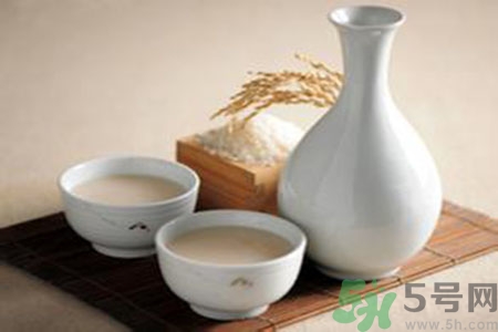 寶寶可以喝米酒嗎？寶寶多大了可以喝米酒？