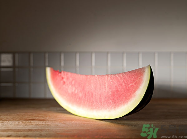 西瓜沒熟透可以吃嗎？西瓜不好吃怎么做好吃？