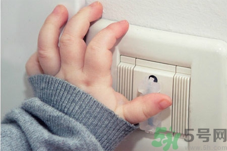 寶寶觸電怎么辦？如何預防寶寶觸電？
