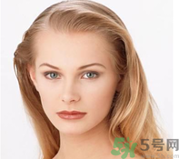 眉心長痘痘是什么原因？眉心長痘痘怎么辦？