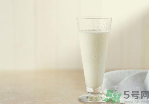 急性腸胃炎可以喝牛奶嗎？急性腸胃炎飲食注意事項