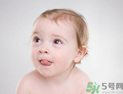 寶寶吃什么對頭發(fā)好？寶寶頭發(fā)發(fā)黃怎么辦？
