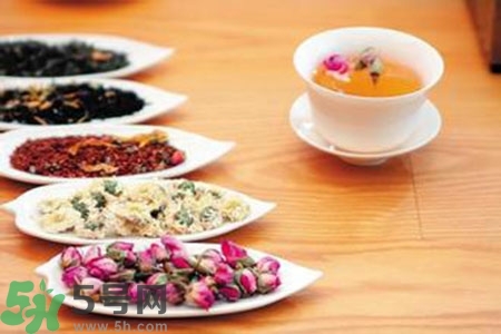 女性秋季養生喝什么茶？適合女性秋季飲用的茶品推薦
