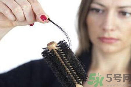 生完寶寶掉頭發(fā)怎么辦？生完寶寶掉頭發(fā)原因？