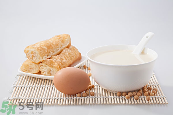 豆奶粉結塊還能喝嗎？豆奶粉分層還能喝嗎？