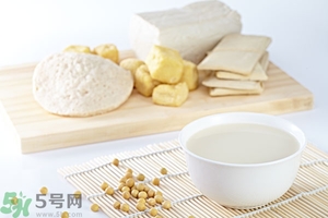 早上喝豆奶好嗎？晚上喝豆奶好嗎？