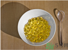寶寶吃魚肝油會(huì)拉肚子嗎？寶寶吃魚肝油拉肚子怎么辦？