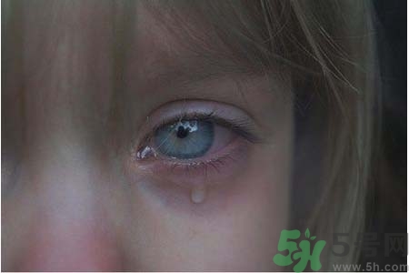睡覺時(shí)流眼淚是怎么回事？如何保護(hù)眼睛？